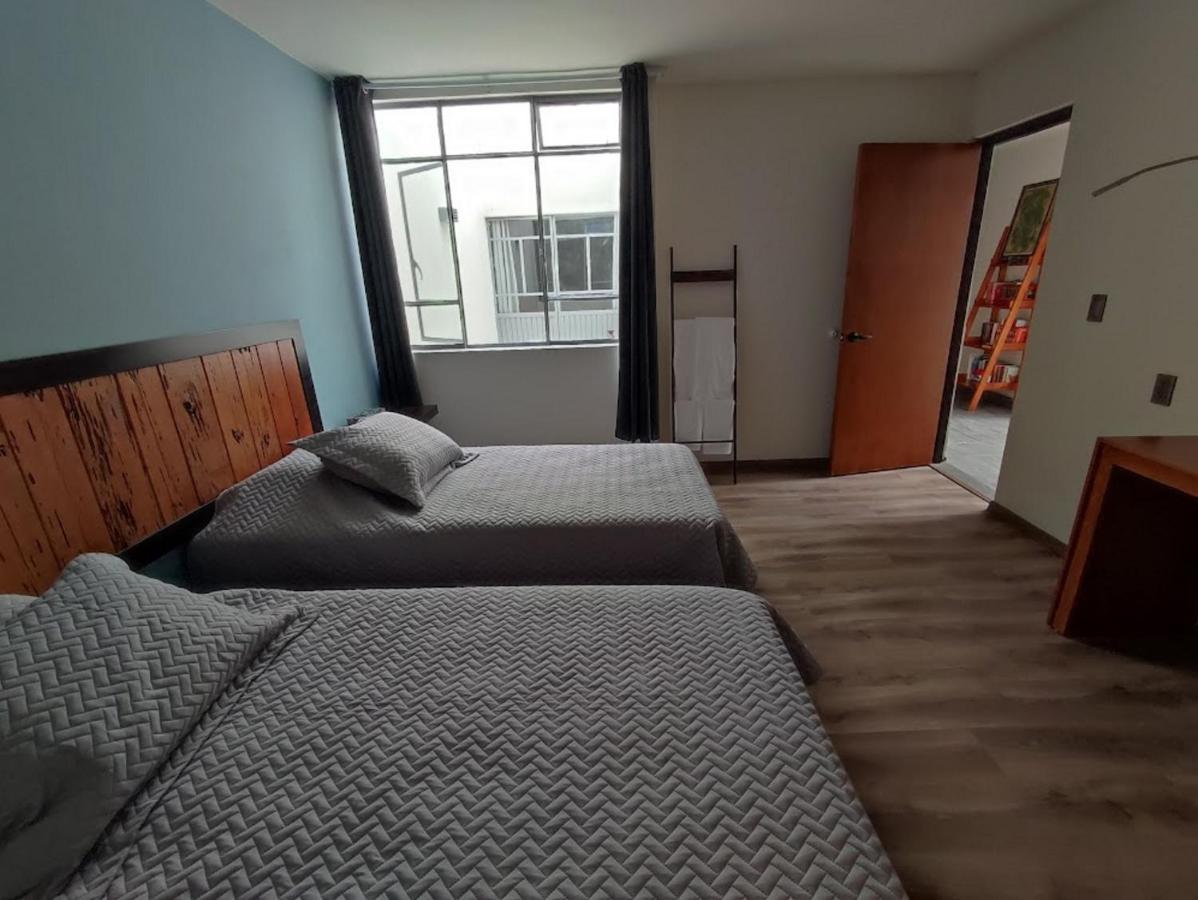 El Salto De Camela Hostal Uruapan  Ngoại thất bức ảnh
