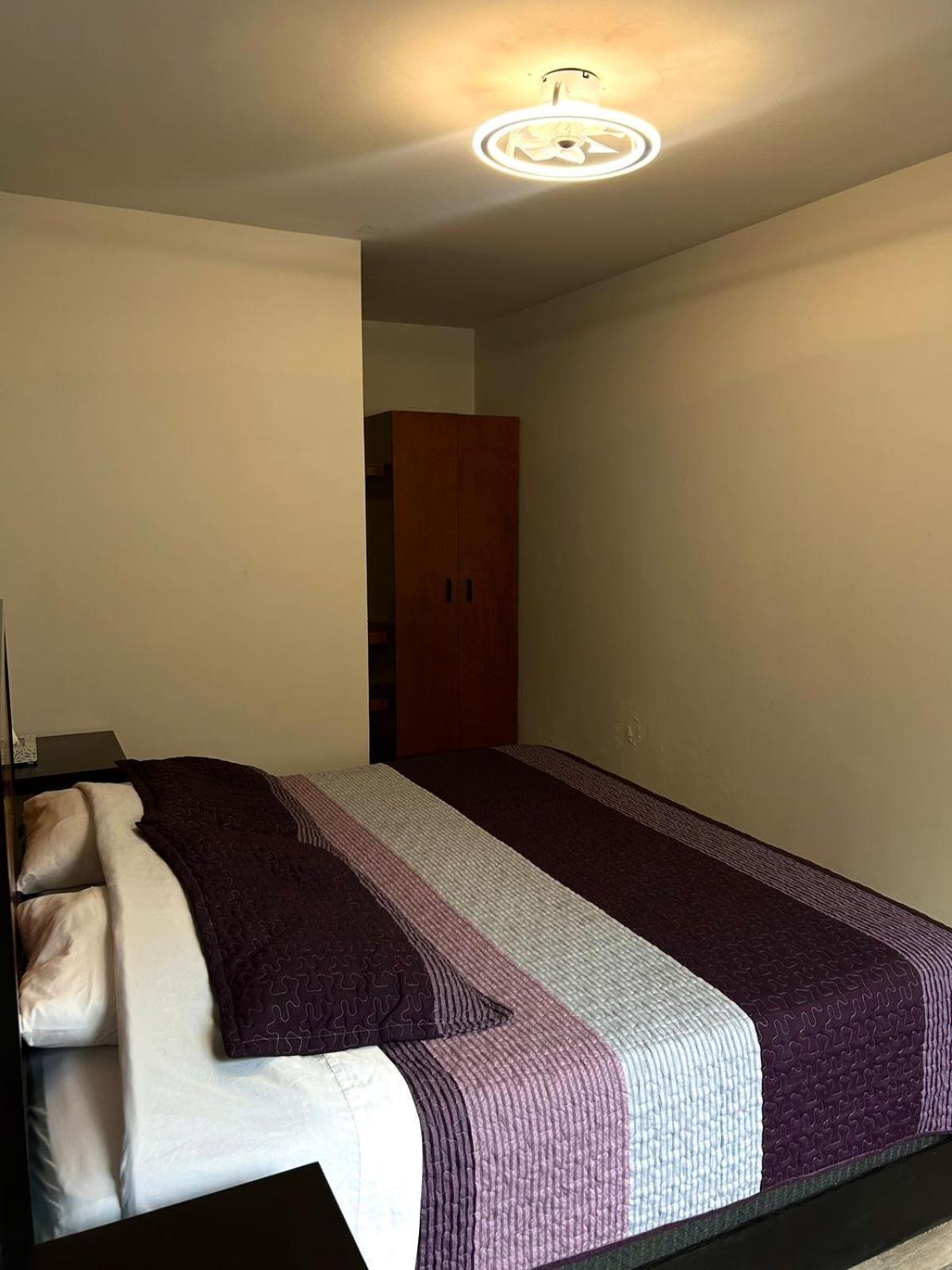 El Salto De Camela Hostal Uruapan  Ngoại thất bức ảnh